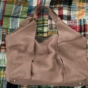 Dusty rose handbag- perfect size bag for travel or everyday.